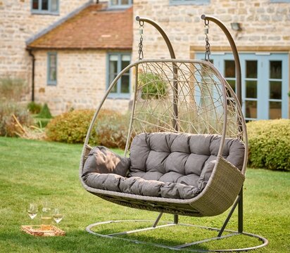 Egg Chairs & Swing Seats