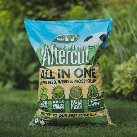 Aftercut All In One Lawn Feed, Weed & Moss Killer 500sqm - image 1