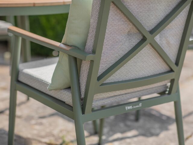 RHS Wisley Sage 4 Seat Round Dining Set with Parasol & Base - image 4